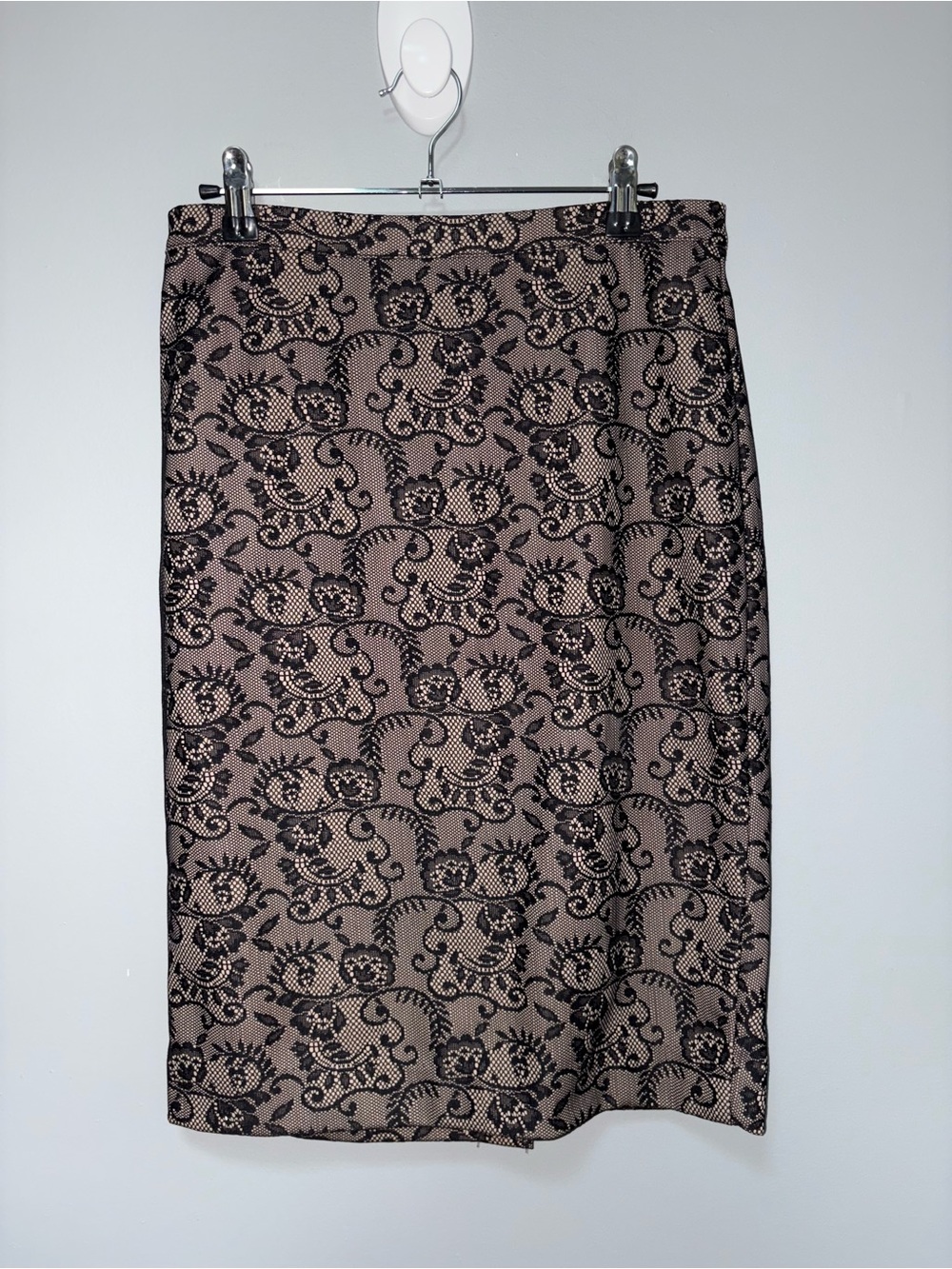 The Limited Stunning Black Lace-Pattern Pencil Skirt Taupe/Black Zipper Size‎ 6